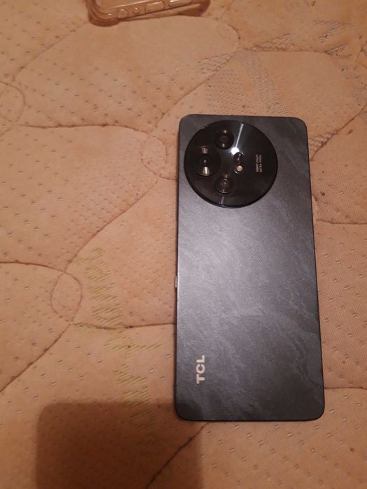 Продавам TLC почти ново с гръб и протектор