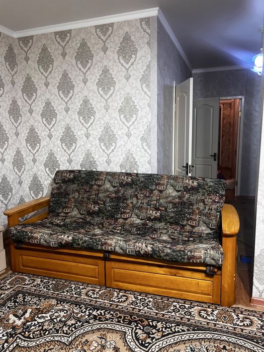 Отдам 2 кресло и диван срочно