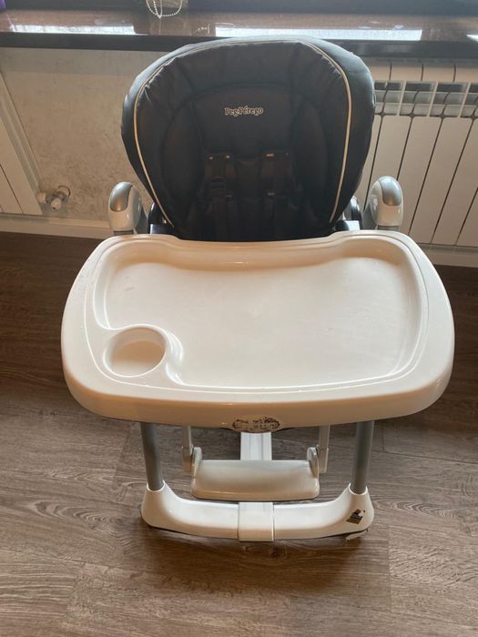 Детский стул для кормления Peg Perego