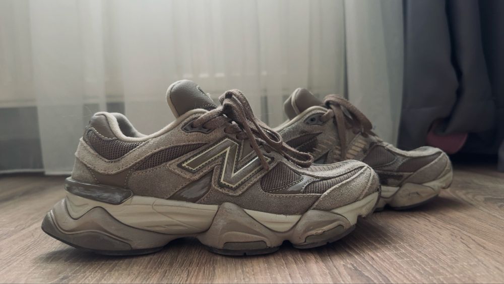 New Balance 9060