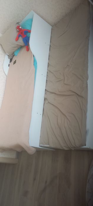 Кровать односпальная