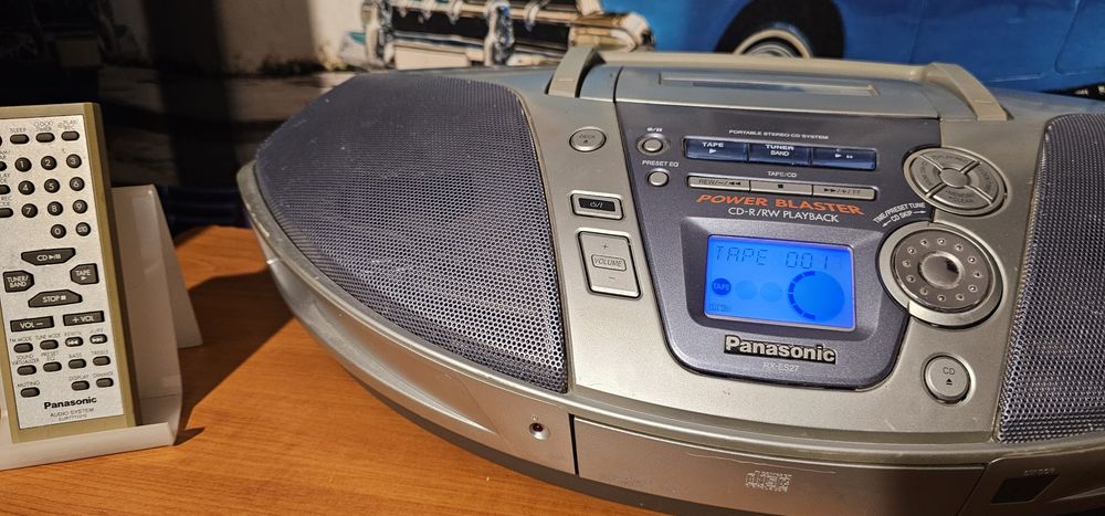 Panasonic RX ES 27 radio casetofon cu cd