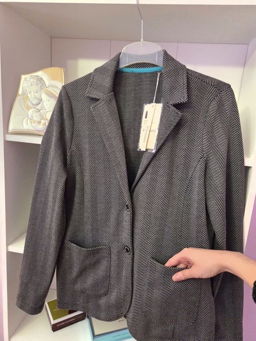 Разкошно дамско сако