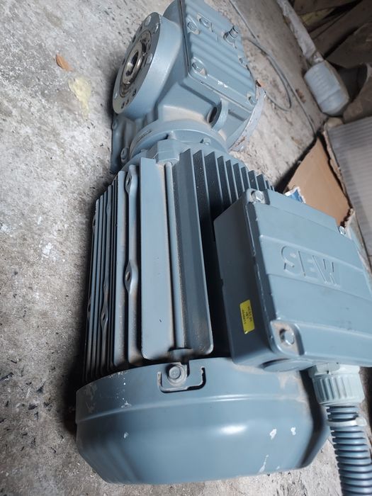 Motor cu reductor 2,2 kw