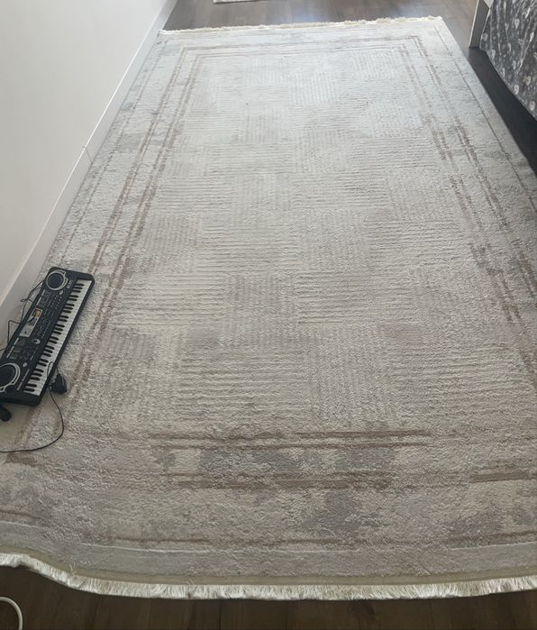 Үйге арналған ыдыс аяк, көрпе -көпшік