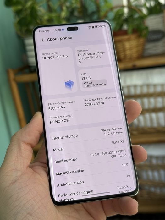 Honor  200 Pro 12 gb RAM 512 GB memorie