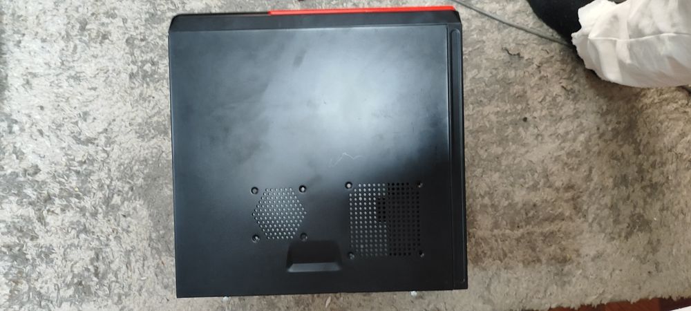 Компьютер бюджетный , игровой.