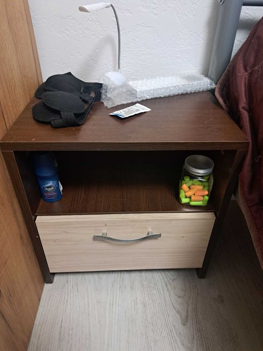 Продавам легло с матрак