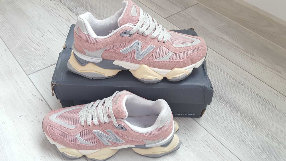 Нови розови дамски маратонки New Balance 9060 U9060HSP р-р 39