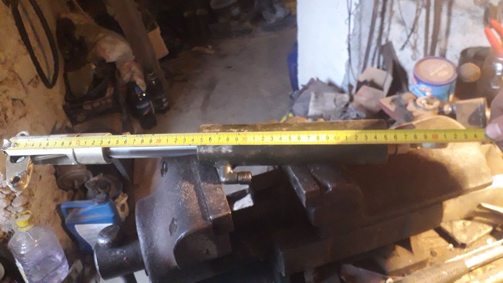 Cilindru hidraulic și pompă hidraulică