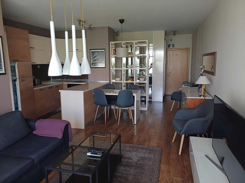 Дава се под наем Двустаен апартамент в София, Център - 65 кв.м за 650 € - Снимка #1