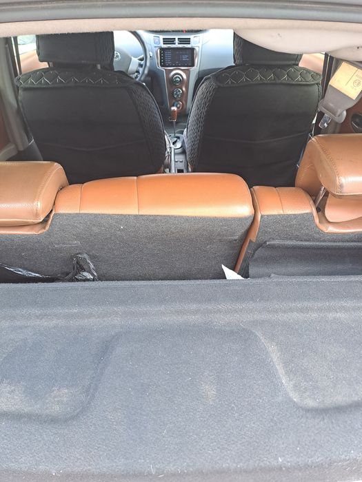 Продам Тойота Ярис хэтчбэк