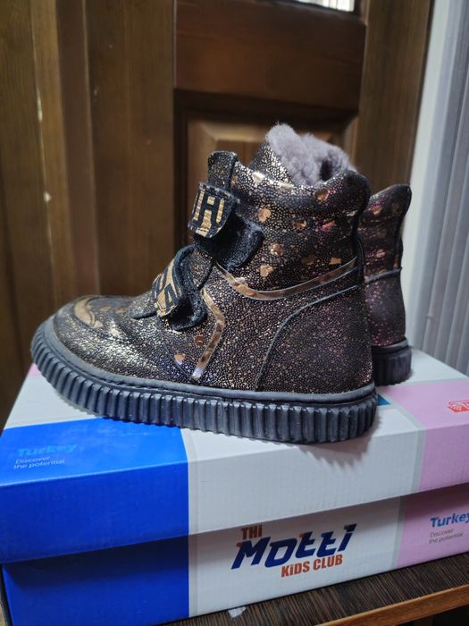 Зимние сапоги для девочки