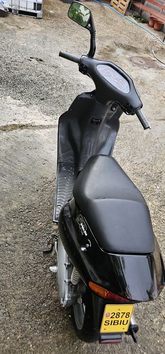 Vand scuter 49cc APRILIA SR 50