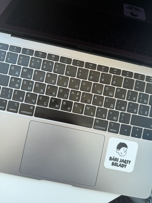 MacBook Air 13”