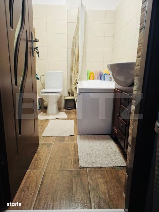 Apartament spatios cu 2 camere, 56 mp, zona Tractorul
