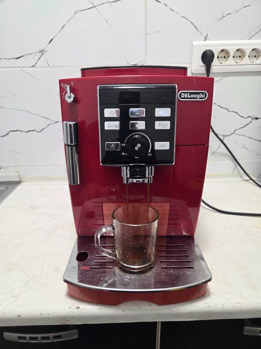 Espressor Automat DeLonghi Magnifica S ECAM25.120.R Aparat cu Cafea Boabe