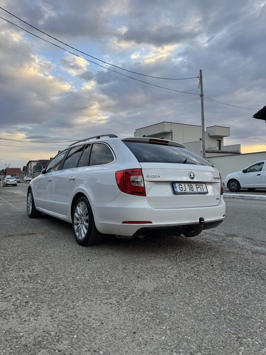 SKODA Superb 2014 — imagine 4