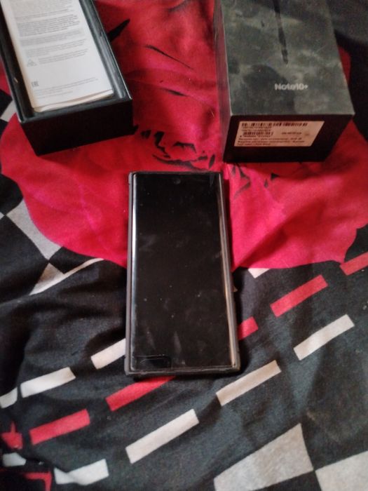 Самсунг ноте 10 +