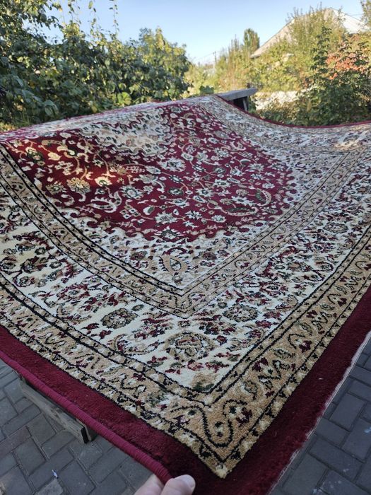 Ковёр новый отличного качества