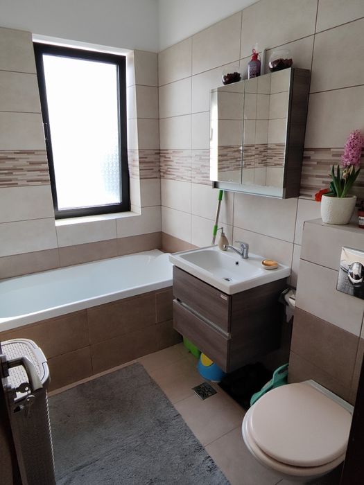 Apartament 3 camere chirie