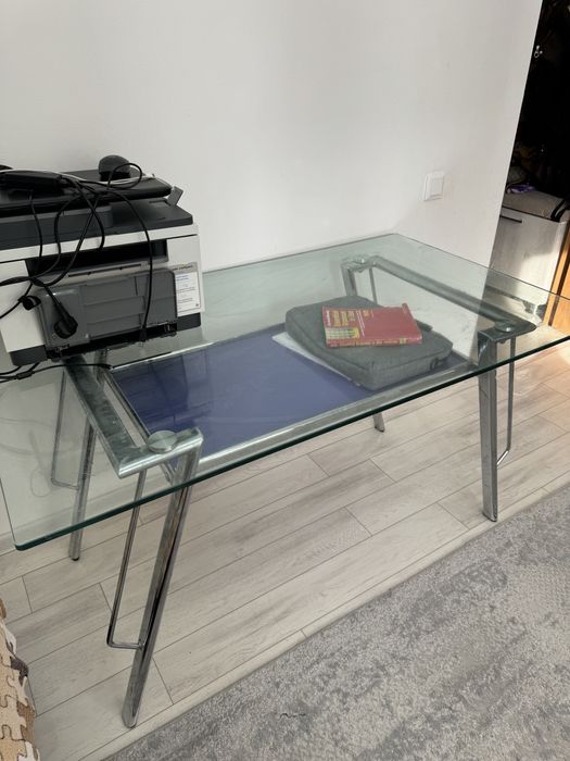 стол сатылады 20000