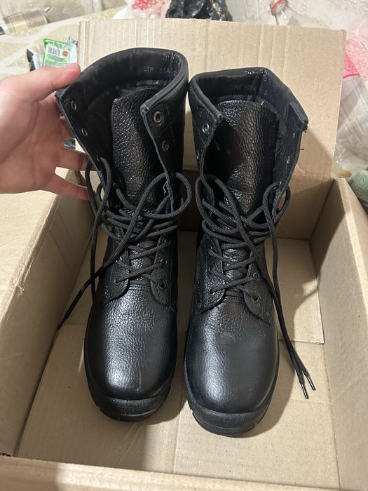 Берцы сатылады новый 39 размер