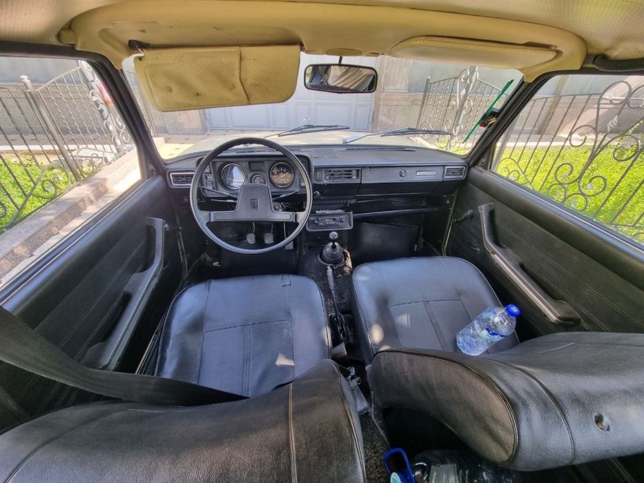 Jiguli VAZ 21 04 Avtomobili