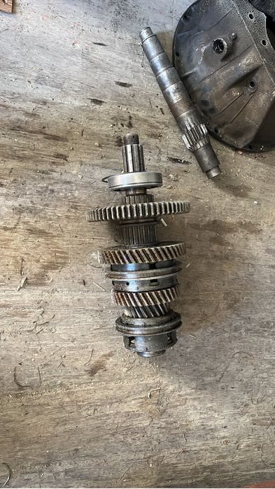 Запчасти МАЗ ЯМЗ 236