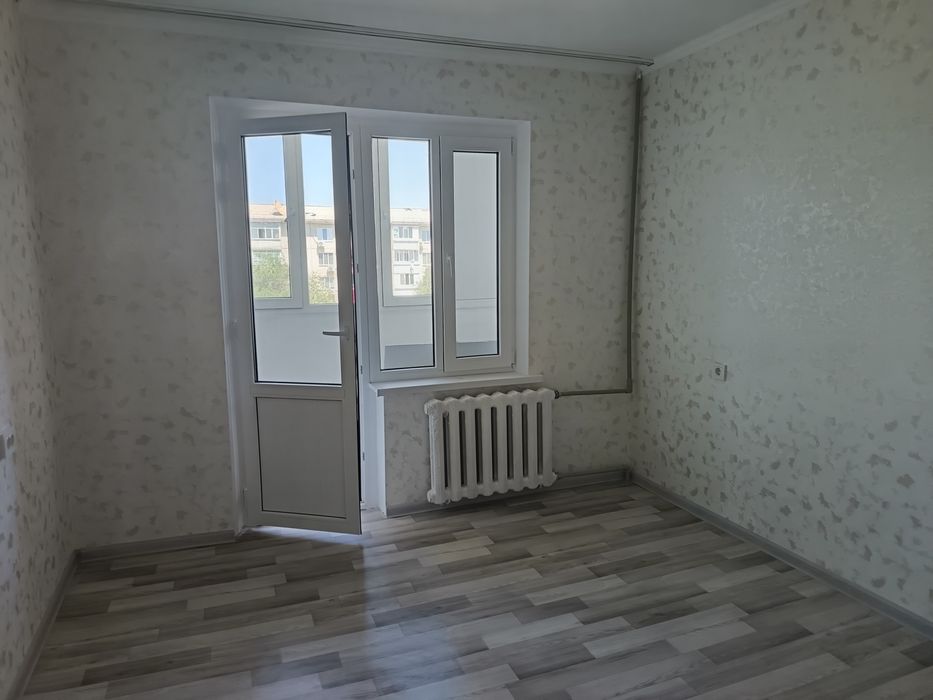 Продаётся 2х комнатная улучшенная, 4 этаж