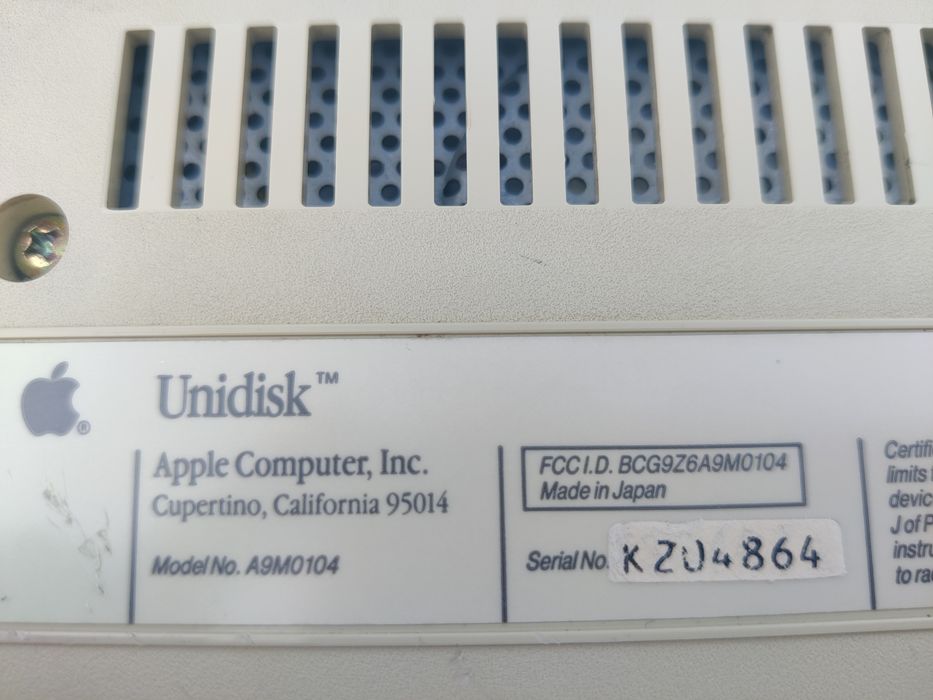 Floppy 5.25" extern Apple Unidisk A9M0104 pentru seris Apple II