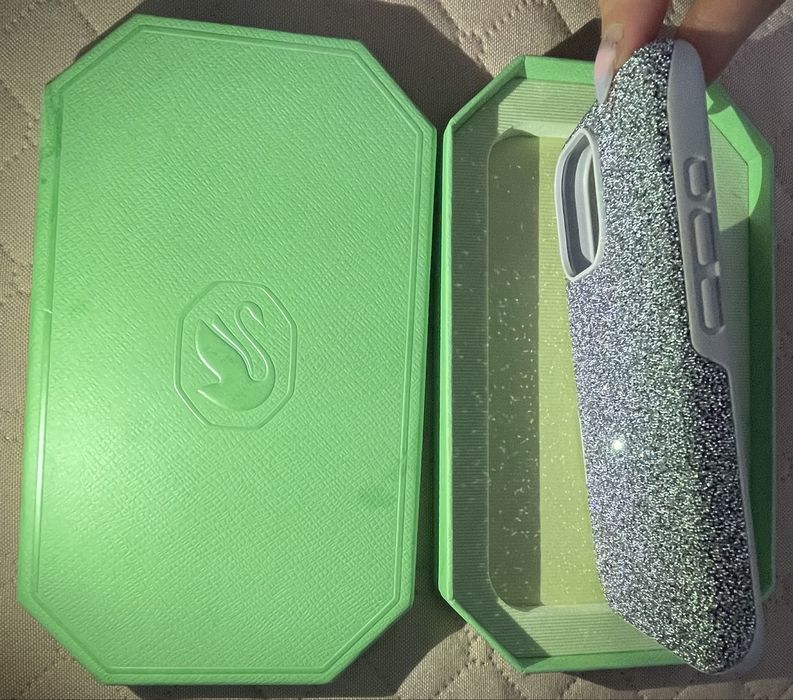 Husa SWAROVKI iphone 16