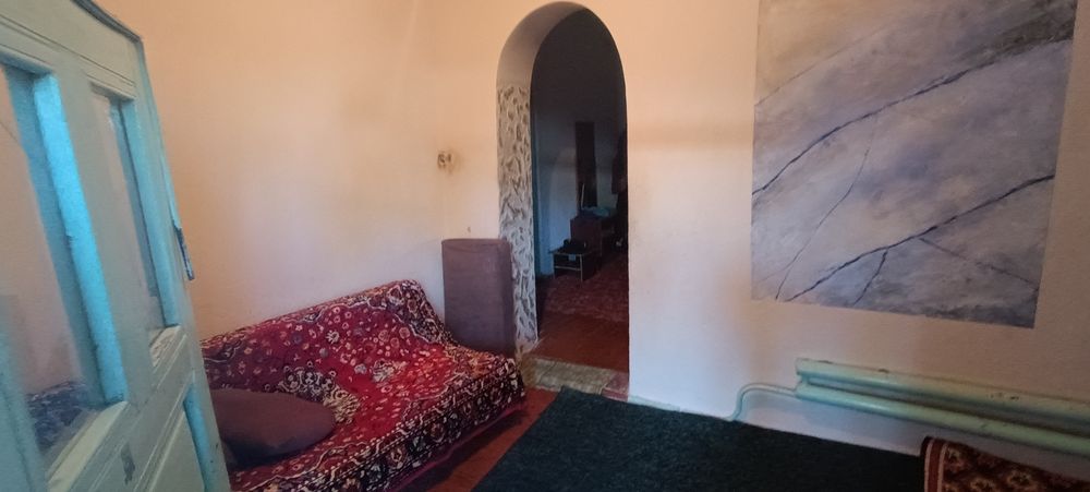 Продается дом участка срочна в Янгибозаре