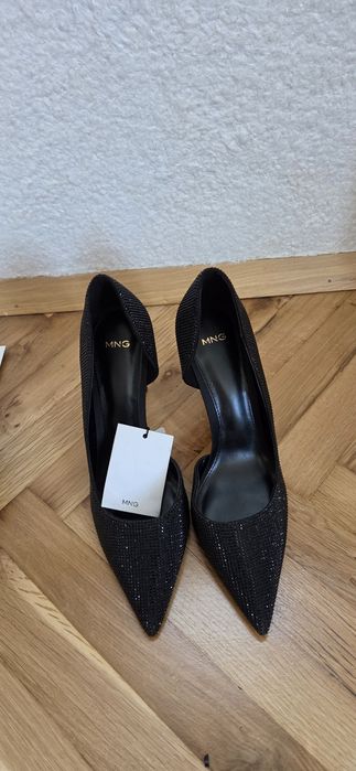 Нови обувки Манго номер 39, 35 лв