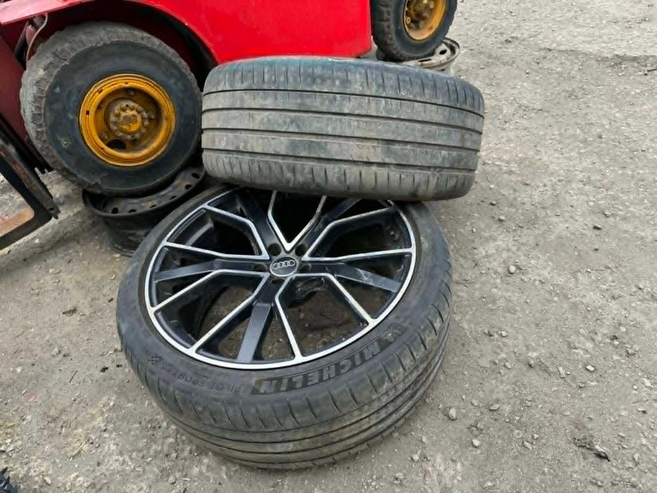 гуми с джанти audi q7 4m audi sq7 a8 285/35 zr22 michelin pilot sport