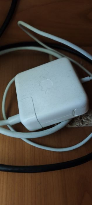 Macbook Pro A1278 i5, 1 TB, 16 GB RAM, Mouse magic 3