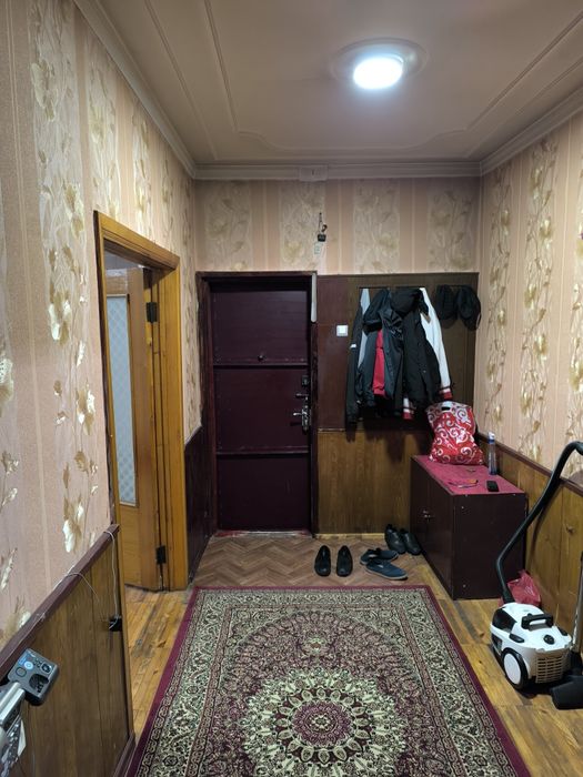 Srochna...Prodayotsa kvartira v Yunus abad 9kv 4 kom 94k.m