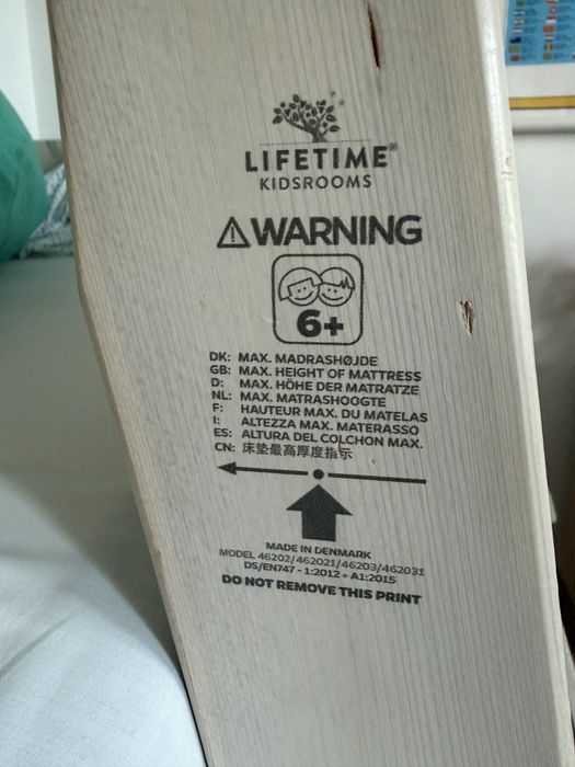 Pat copii casuta Flexa cu scara si placa de catarat