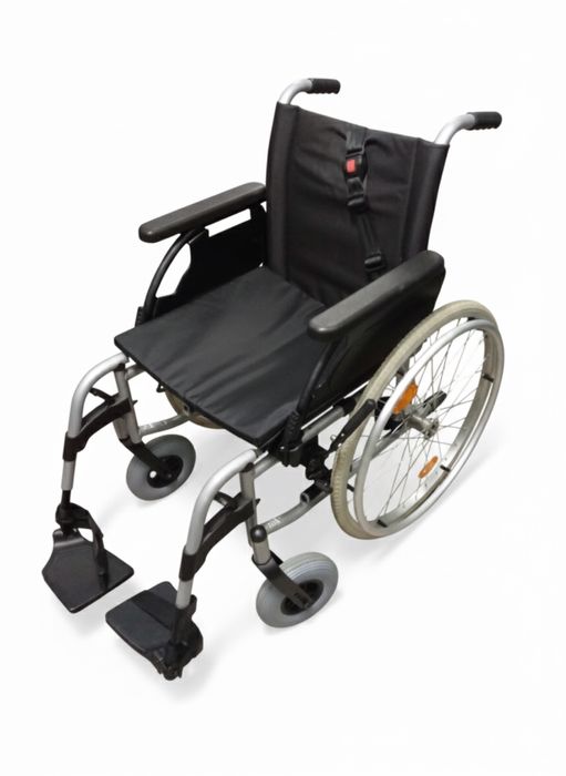 Инвалидна количка invacare / breezy