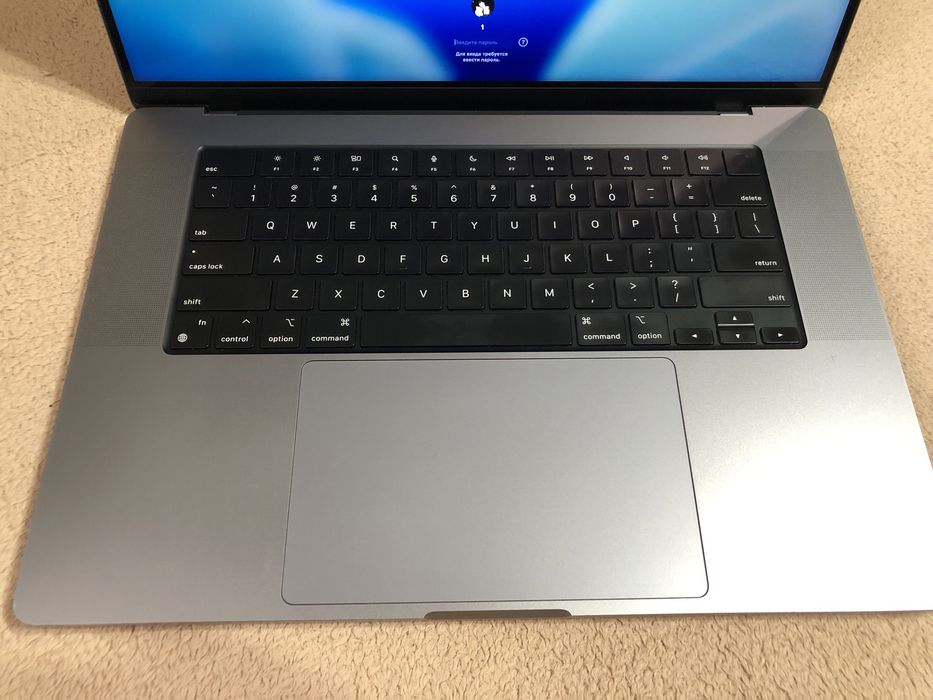 MacBook Pro 16" (M1 Pro) 16/512 GB