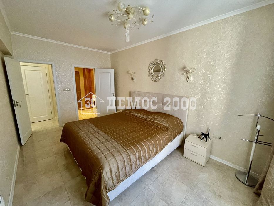 Продава се Двустаен апартамент в Варна, Бриз - 86 кв.м за 1779 €/кв.м - Снимка #7