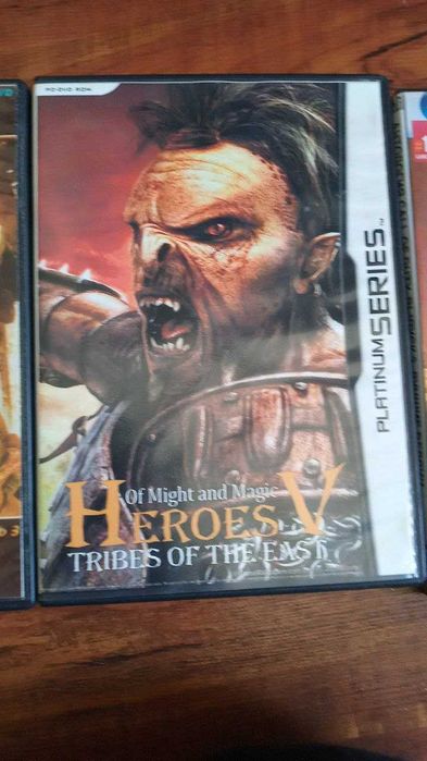 продаю сиди игровые диски