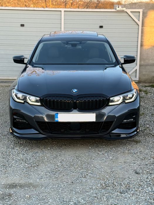 Bmw G20 - 330e - 292 CP - Pachet M - Laser - Trapa -suspensie adaptiva