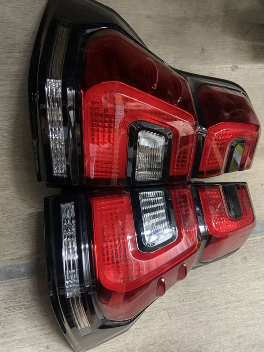 Фара задняя оригинал Тойота Прадо 150