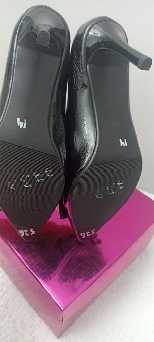 Срочно продам туфли