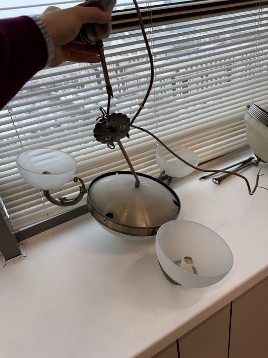 Люстры и плафоны