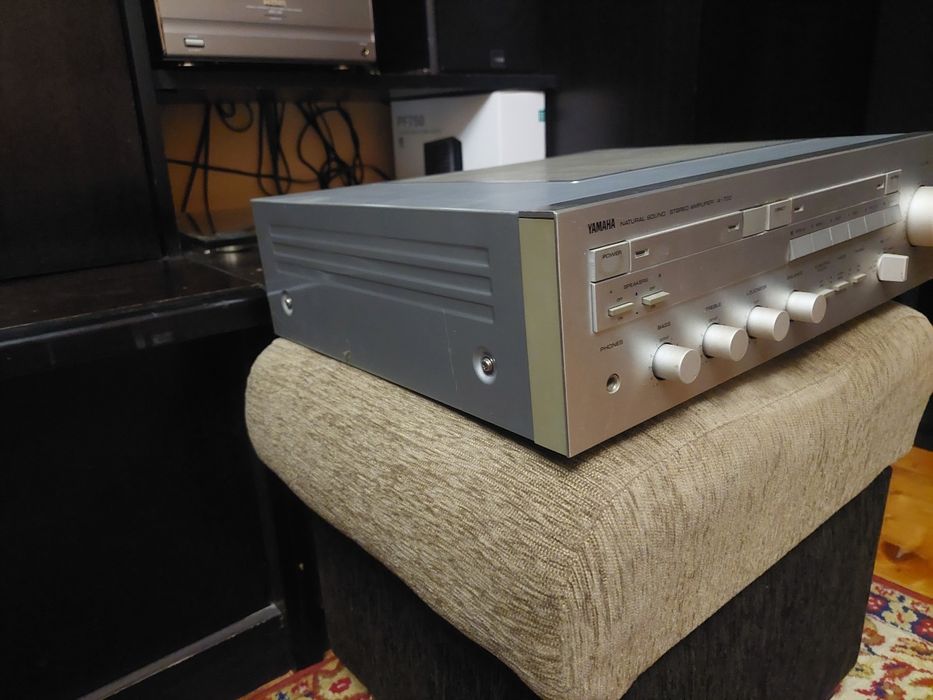 Yamaha  A700      Yamaha  A700