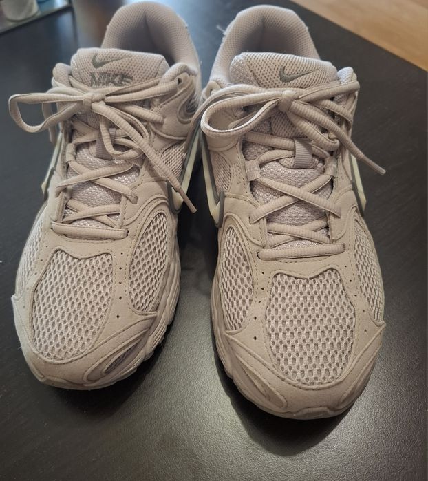 Маратонки "NIKE"