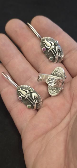 Set din argint rubine smaralde