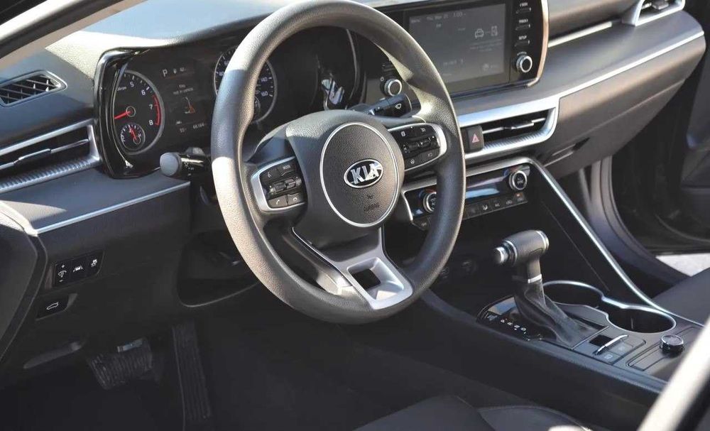 Kia K5 2021 года